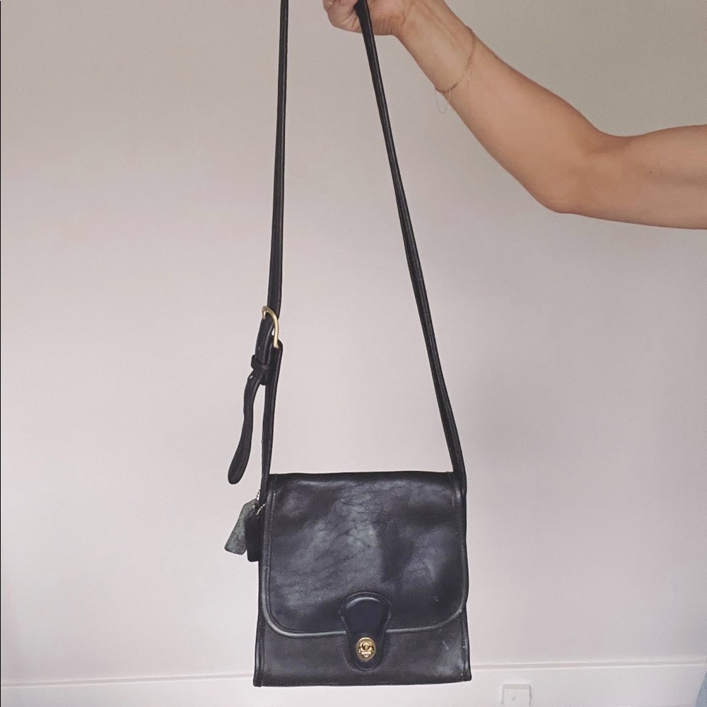 vintage coach navy crossbody adjustable purse